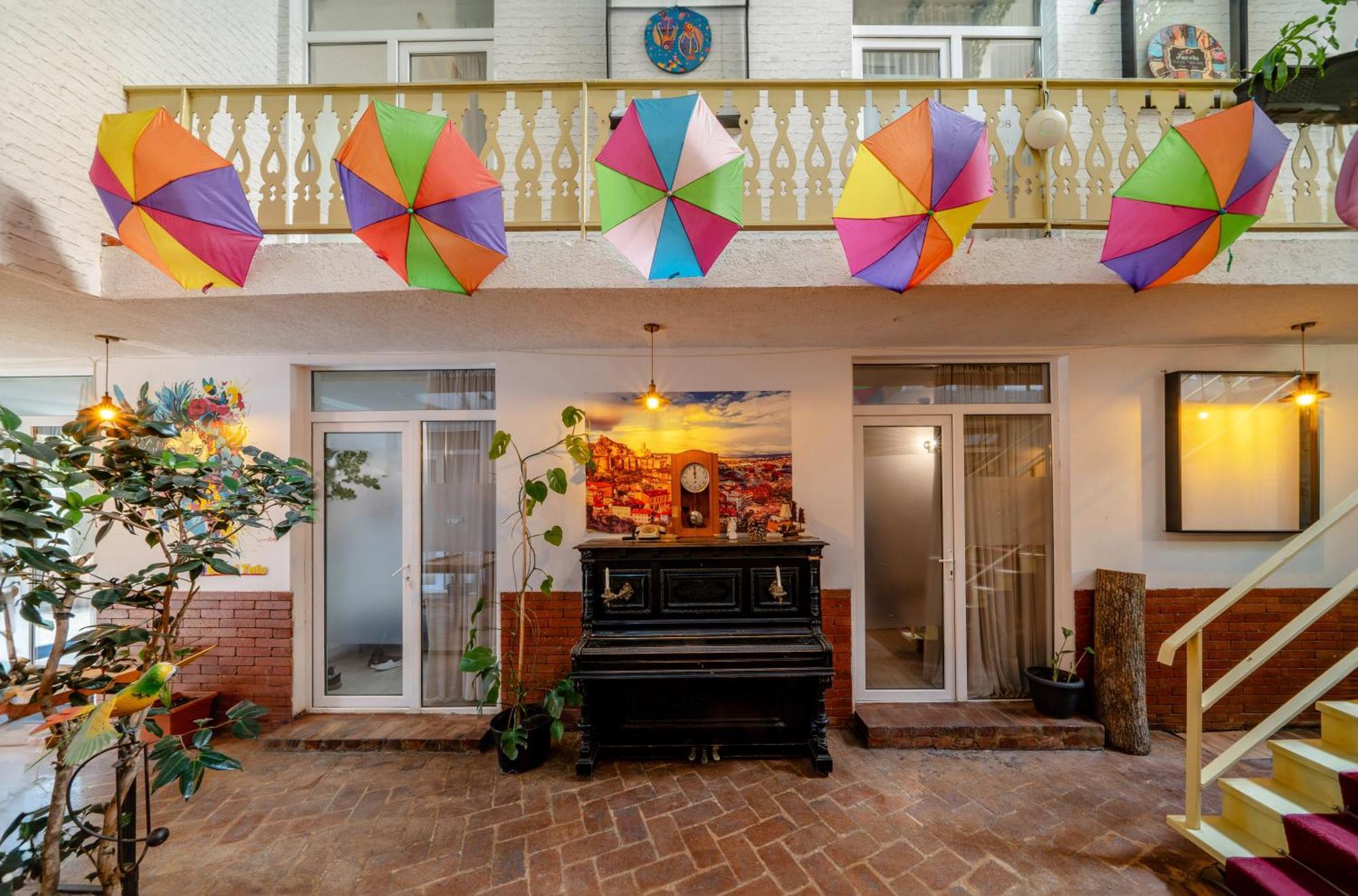 Hotel Tato & Coworking Space Tbilisi Exterior foto